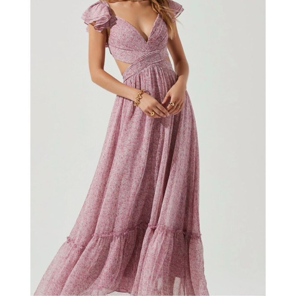 ASTR The Label Primrose Dress - Pink